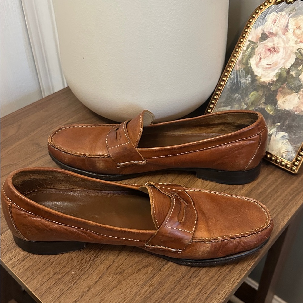 Classic Brown Leather Penny Loafers for Women - Picture 6 of 6